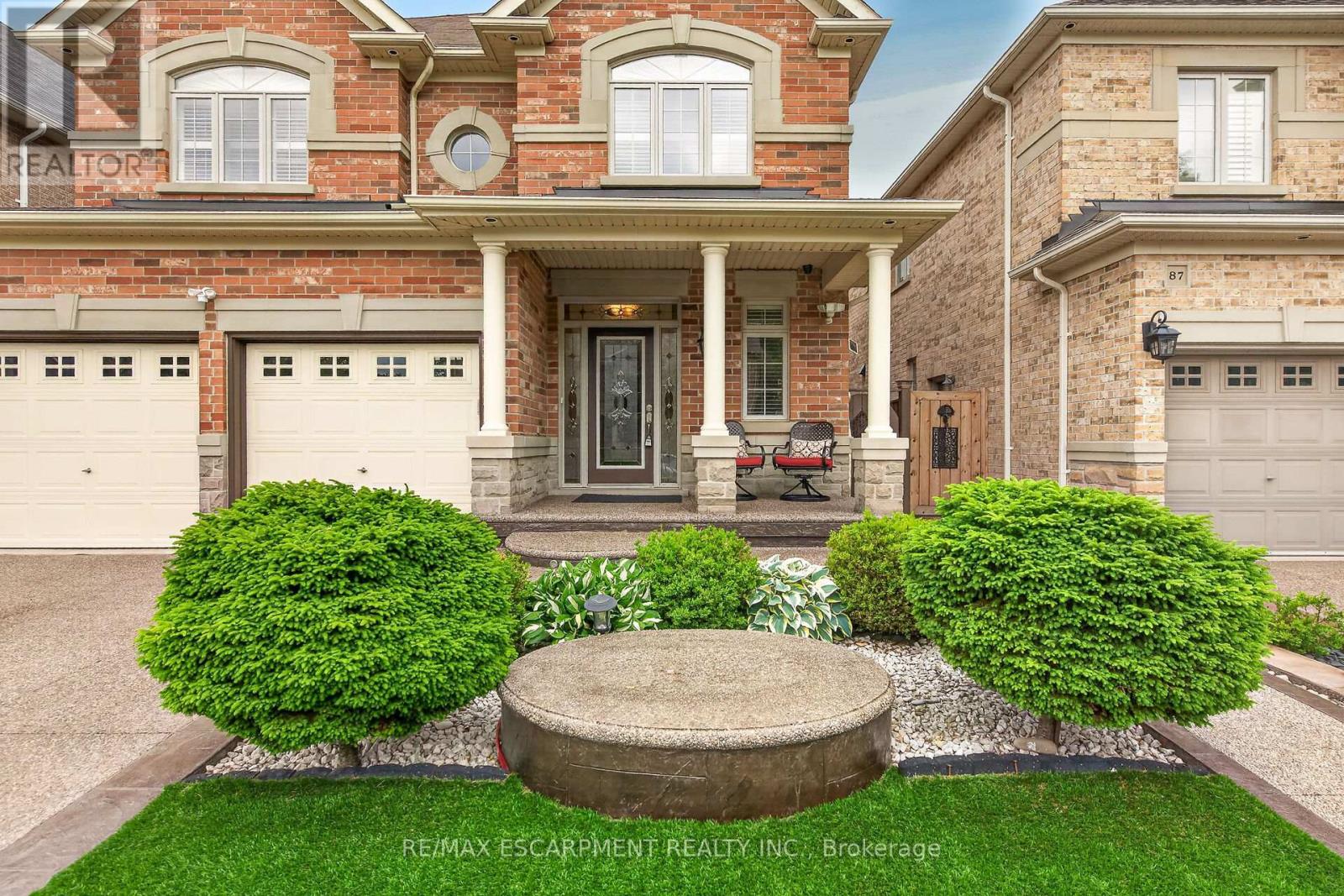 81 Morning Mist Drive, Hamilton, Ontario  L9B 0E6 - Photo 3 - X13471160