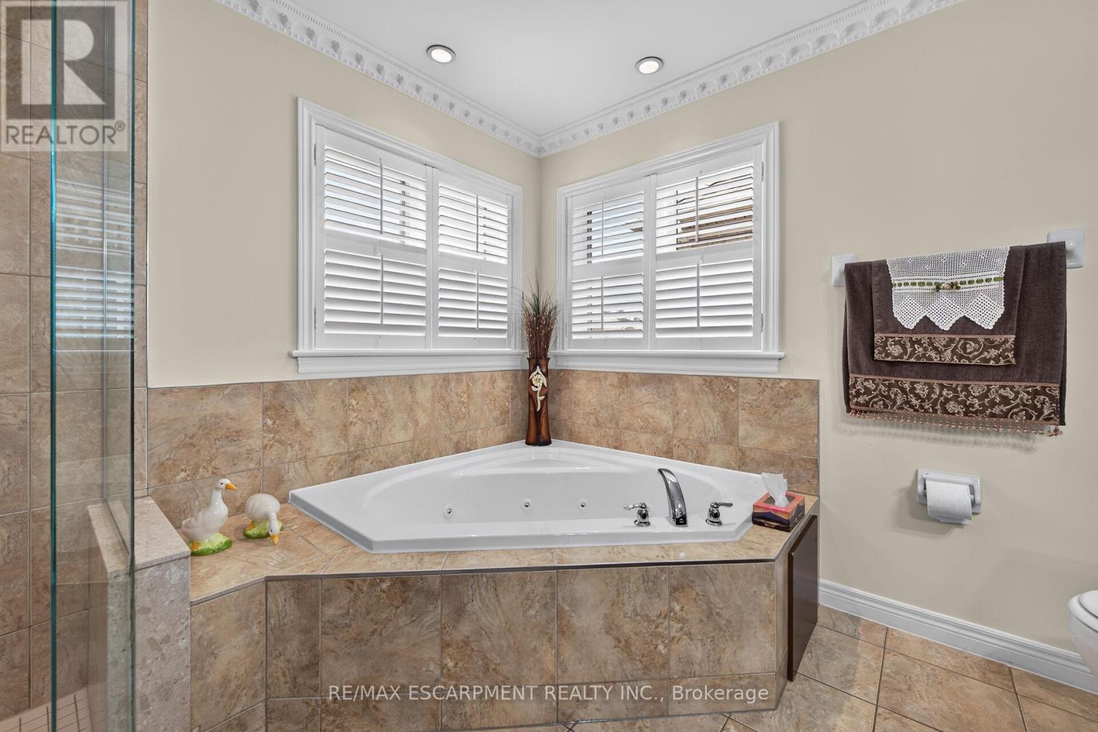 81 Morning Mist Drive, Hamilton, Ontario  L9B 0E6 - Photo 30 - X13471160