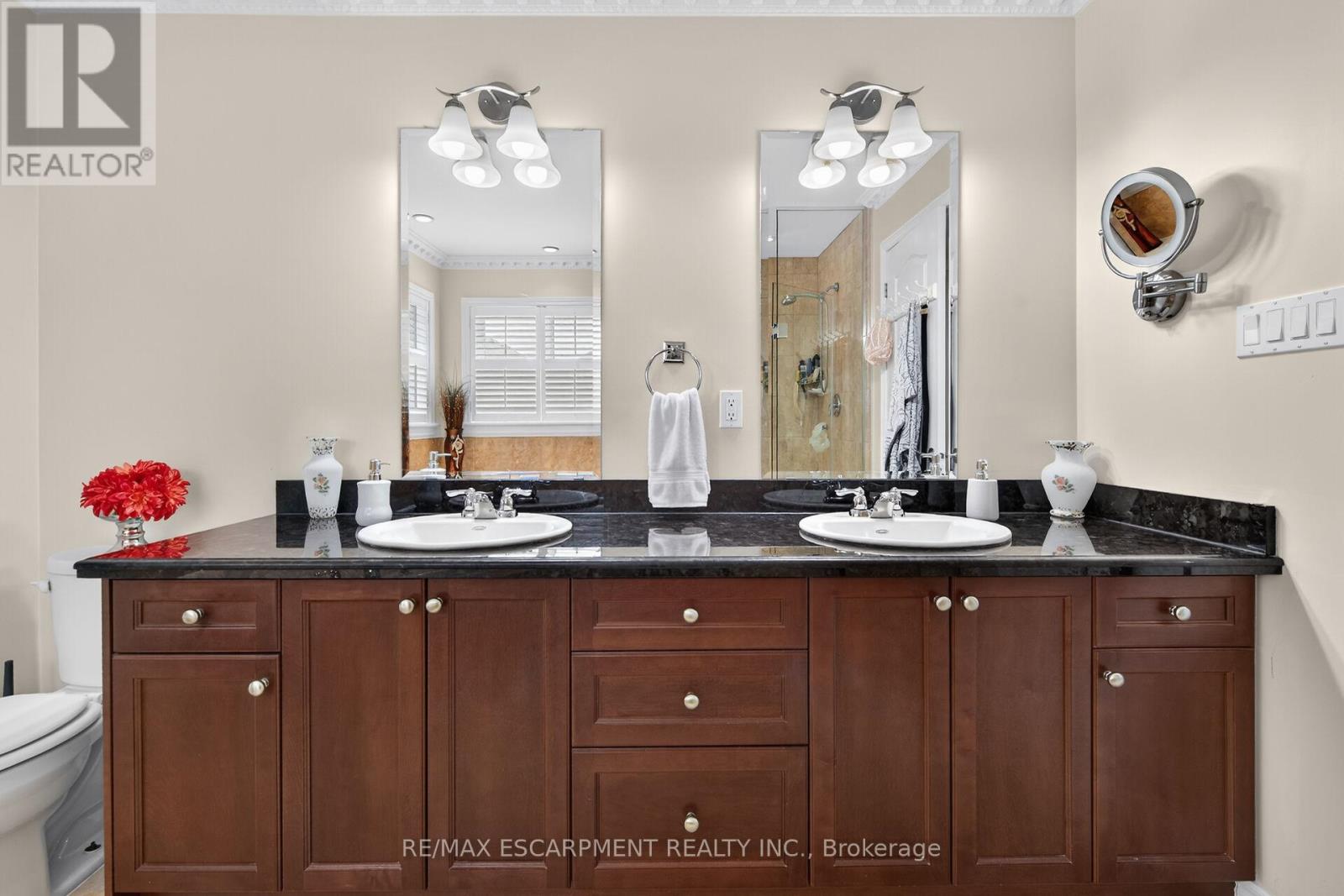 81 Morning Mist Drive, Hamilton, Ontario  L9B 0E6 - Photo 32 - X13471160