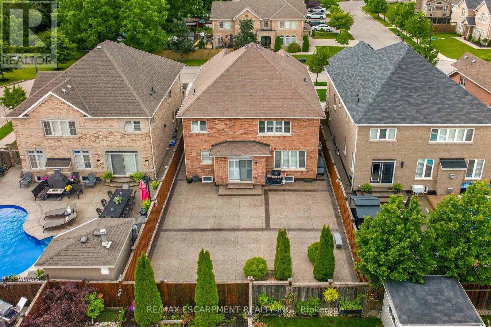 81 Morning Mist Drive, Hamilton, Ontario  L9B 0E6 - Photo 48 - X13471160