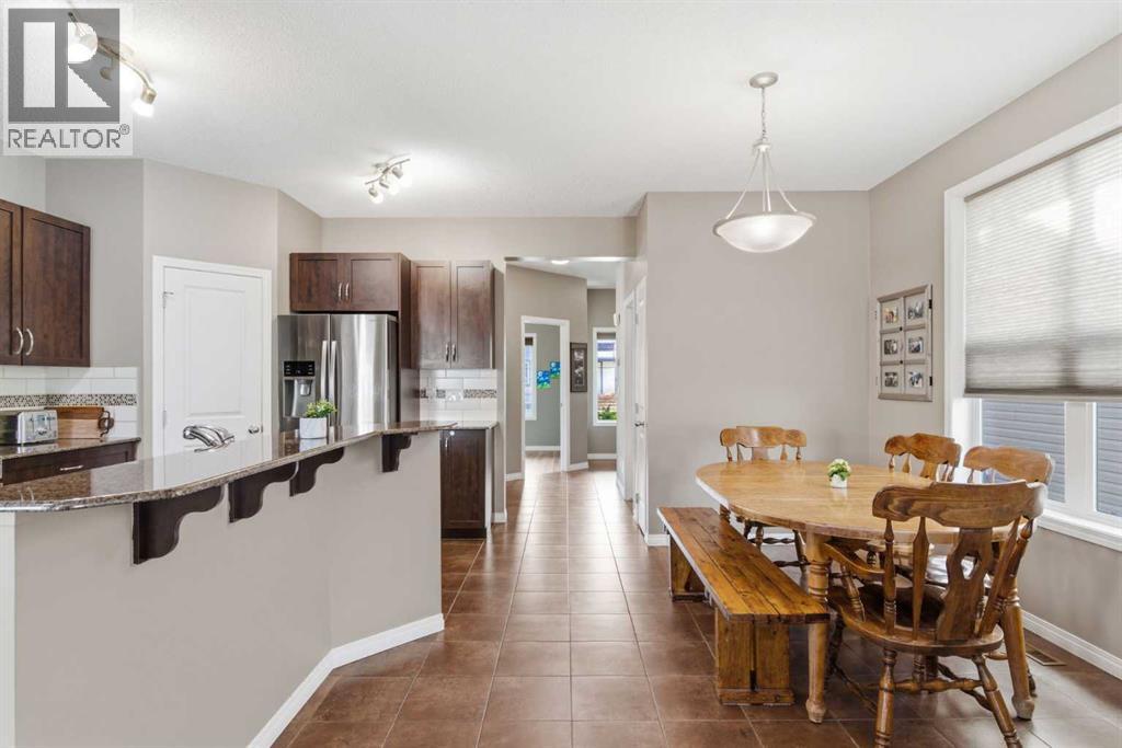 138 Drake Landing Loop, Okotoks, Alberta  T1S 0G8 - Photo 9 - A2319873