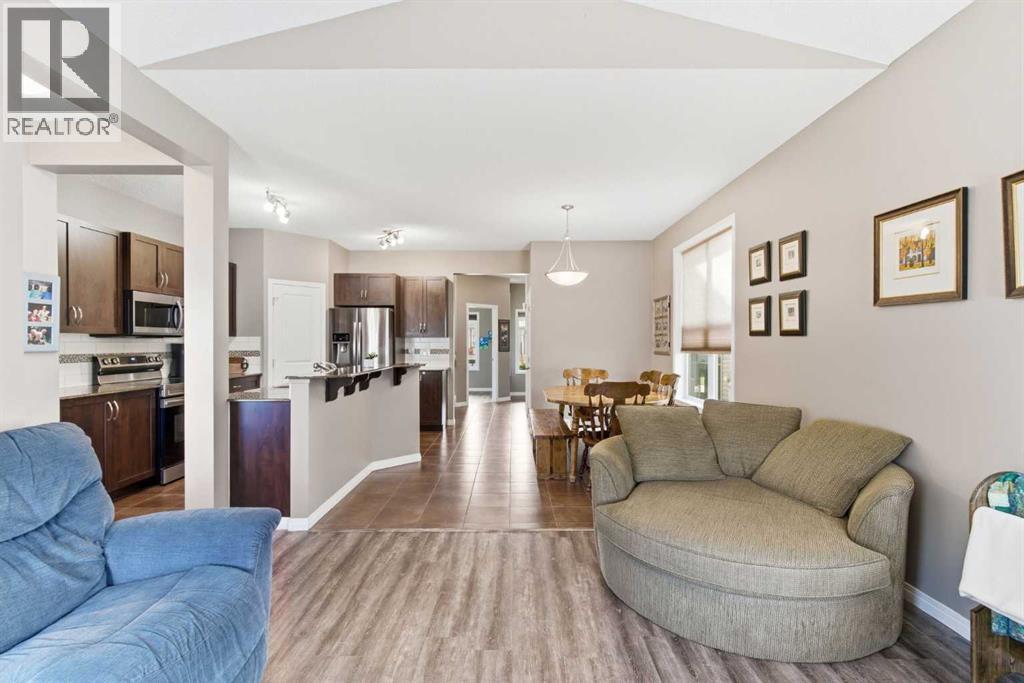 138 Drake Landing Loop, Okotoks, Alberta  T1S 0G8 - Photo 16 - A2319873