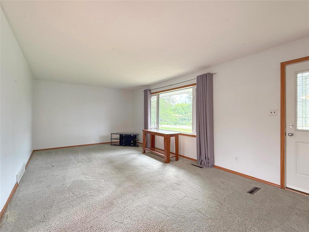 6 7th Street SE, Hamiota, Manitoba  R0M 0T0 - Photo 12 - 202613633