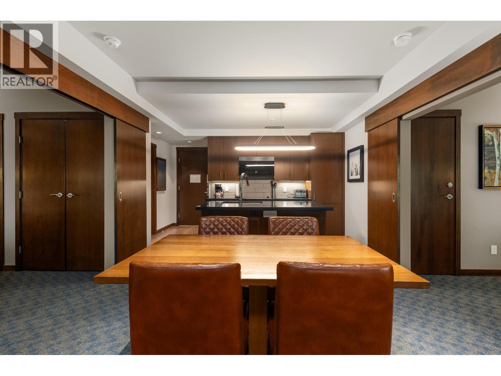 303d 2020 London Lane, Whistler, British Columbia  V0N 1B2 - Photo 8 - R3138135