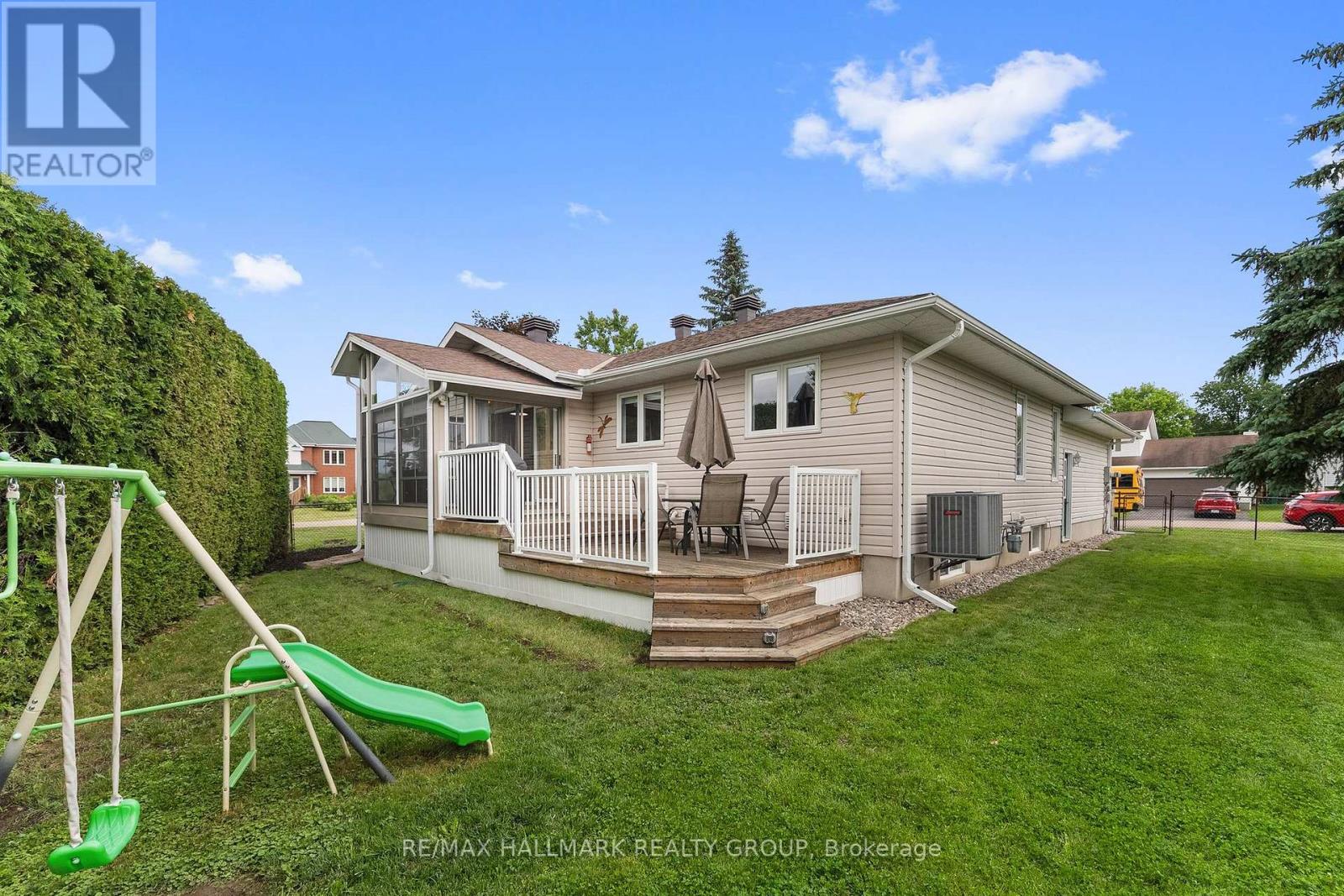 236 Vanier Crescent, Renfrew, Ontario K7V 4M9 - Photo 41 - X13471234