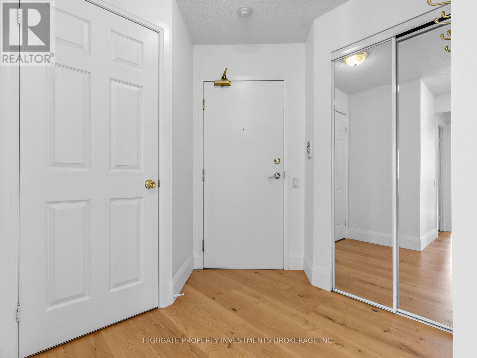 607 - 8 Hillcrest Avenue, Toronto, Ontario  M2N 6Y6 - Photo 3 - C13471238