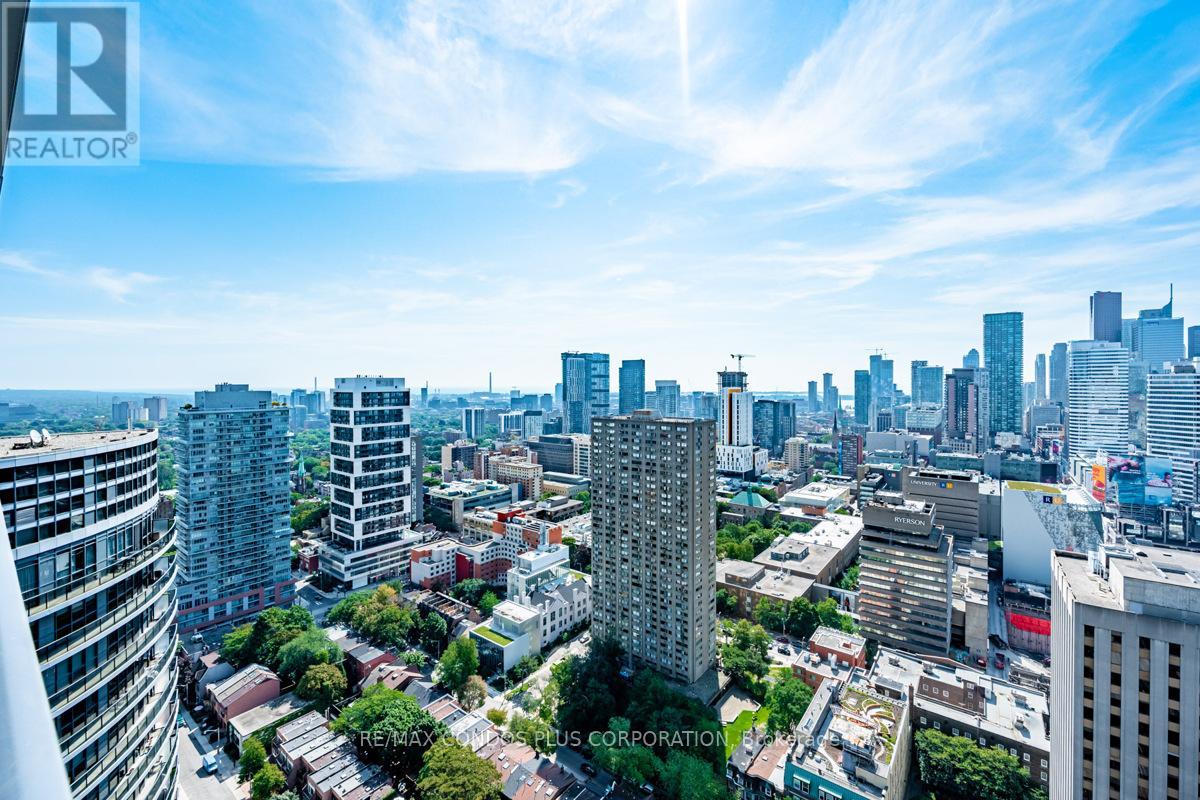 3708 - 21 Carlton Street, Toronto, Ontario  M5B 1L2 - Photo 2 - C13471248