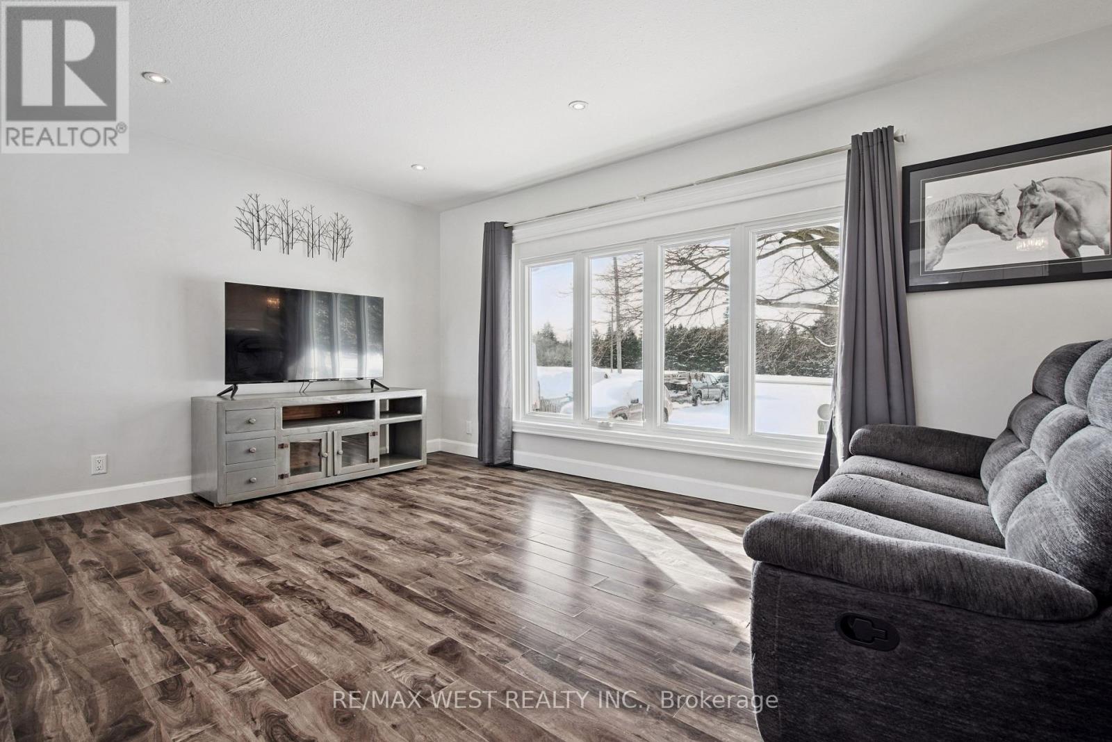 19113 Highway 48, East Gwillimbury, Ontario L0G 1M0 - Photo 7 - N12730514