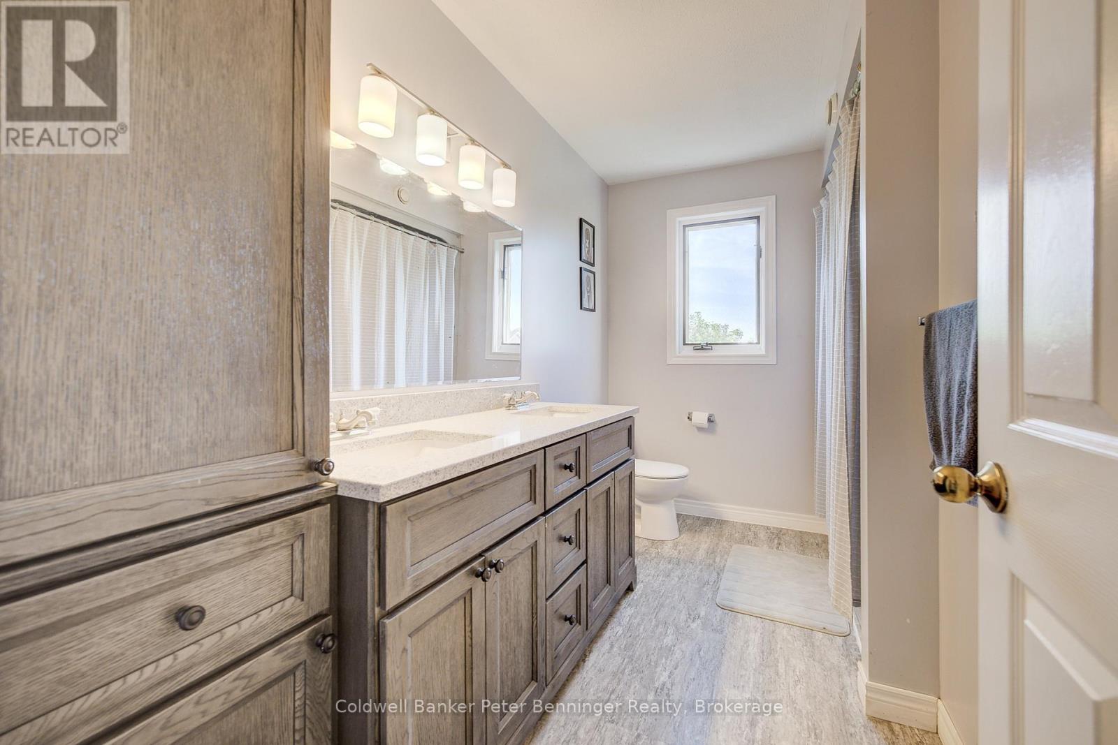 54 Ellen Avenue, Brockton, Ontario  N0G 2V0 - Photo 23 - X13410208