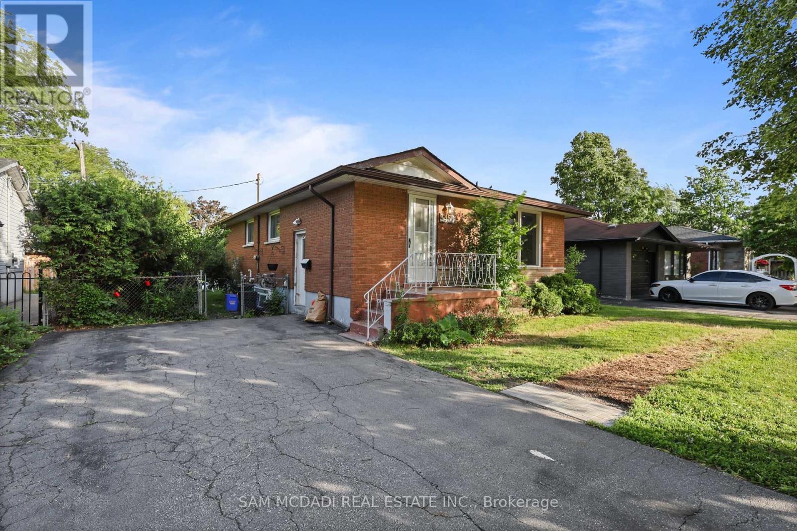 3456 Rexway Drive, Burlington, Ontario  L7N 2L6 - Photo 2 - W13471228