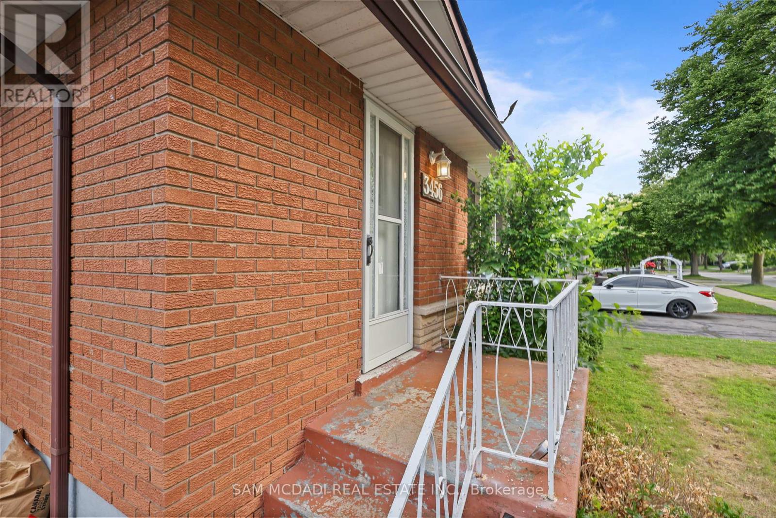 3456 Rexway Drive, Burlington, Ontario  L7N 2L6 - Photo 3 - W13471228