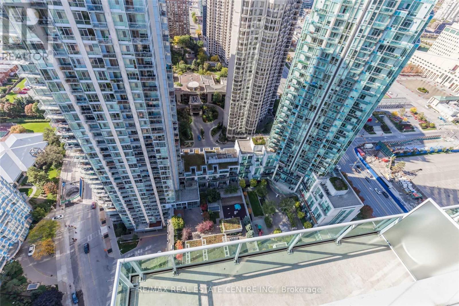 2004 - 223 Webb Drive, Mississauga, Ontario  L5B 0E8 - Photo 19 - W13471254