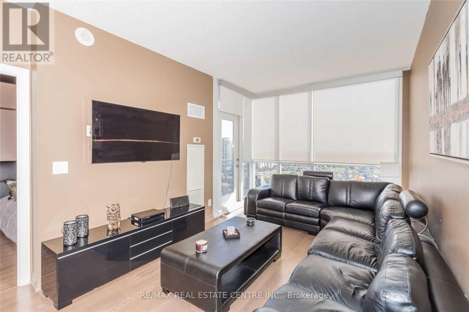 2004 - 223 Webb Drive, Mississauga, Ontario  L5B 0E8 - Photo 8 - W13471254