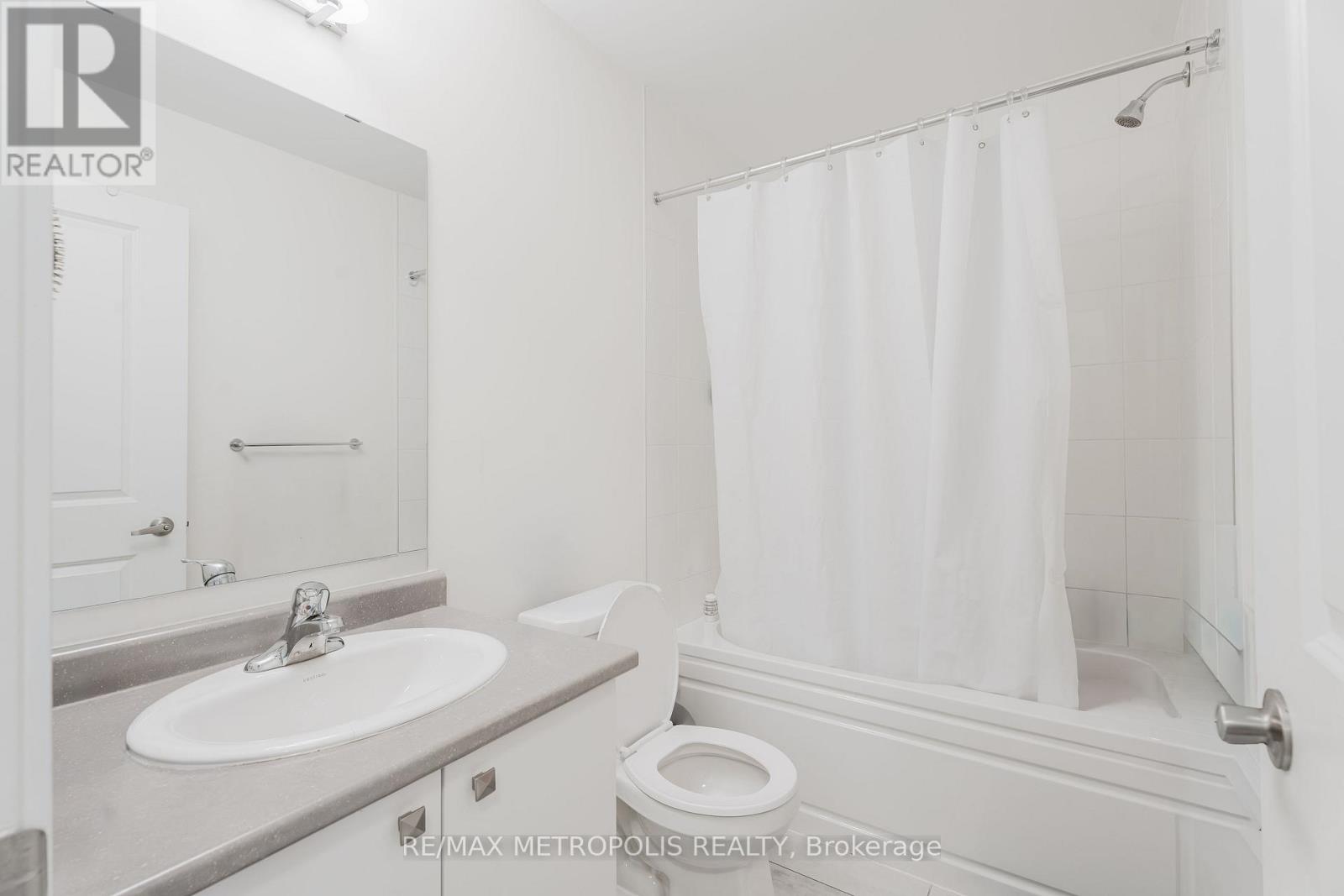 109 - 1695 Dersan Street, Pickering, Ontario  L1X 0S9 - Photo 16 - E13469804