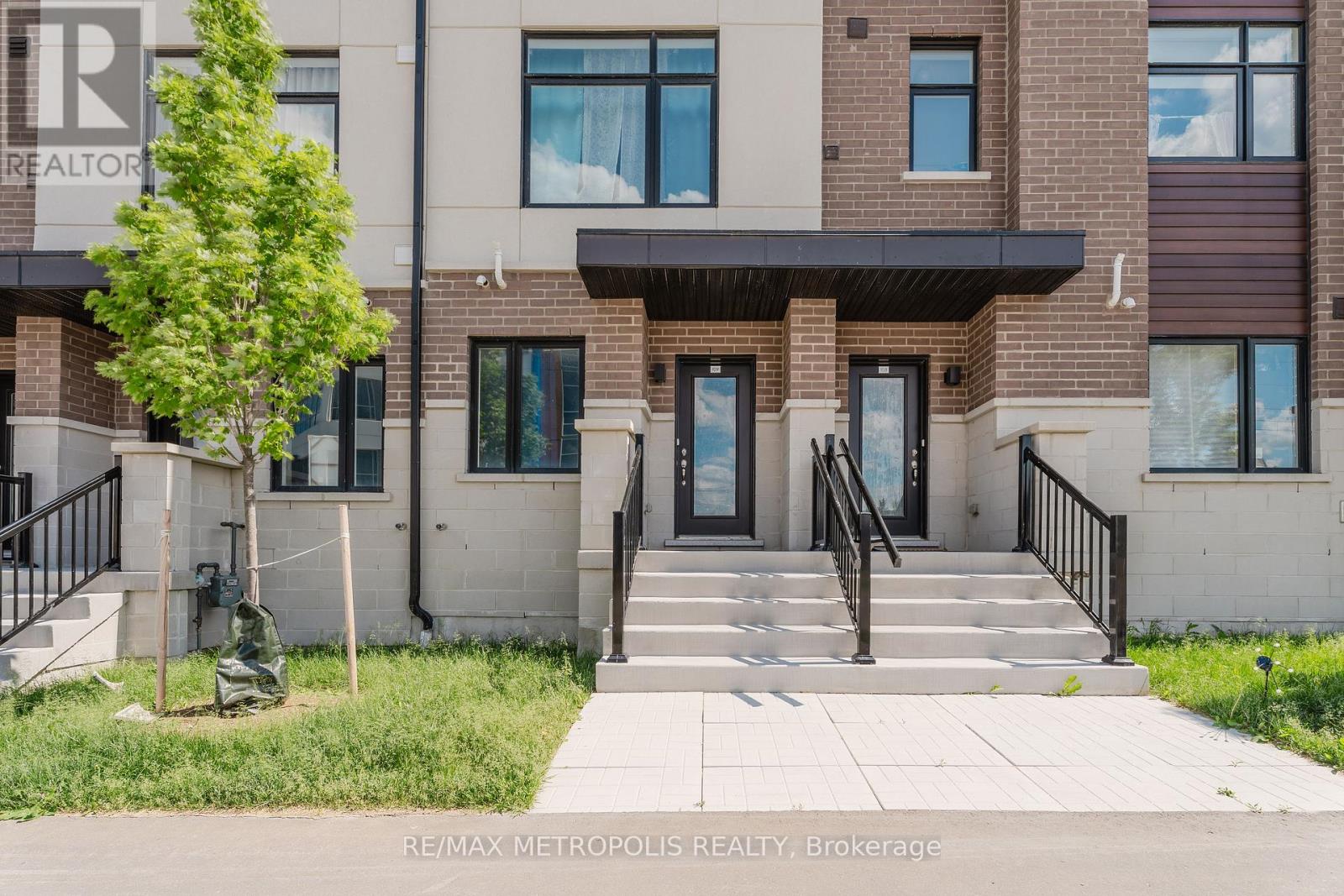 109 - 1695 DERSAN STREET, Pickering, Ontario