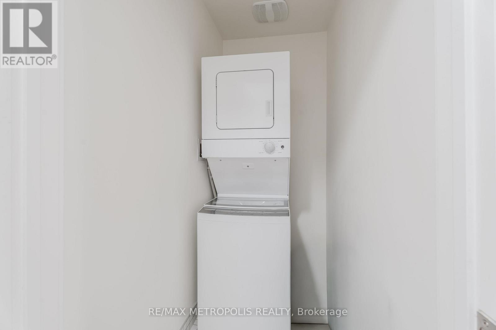 109 - 1695 Dersan Street, Pickering, Ontario  L1X 0S9 - Photo 19 - E13469804