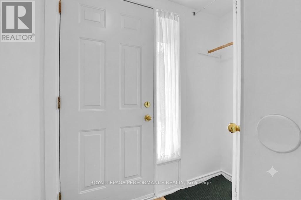 1743 Heatherington Road, Ottawa, Ontario  K1V 8T8 - Photo 5 - X13234950