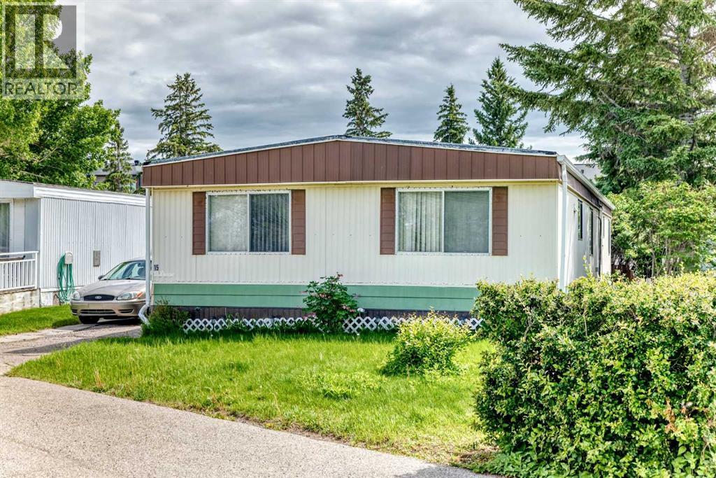 15, 3223 83 Street NW, Calgary, Alberta  T3B 6J4 - Photo 3 - A2321939
