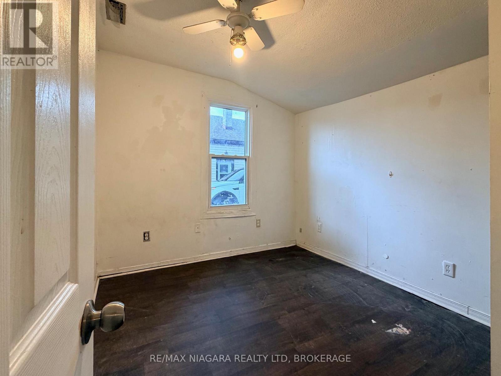 4103 Dyson Avenue, Niagara Falls, Ontario L2E 3L6 - Photo 10 - X13471316