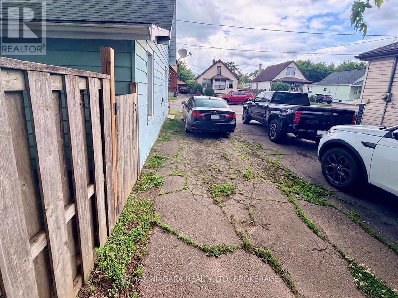 4103 Dyson Avenue, Niagara Falls, Ontario L2E 3L6 - Photo 6 - X13471316
