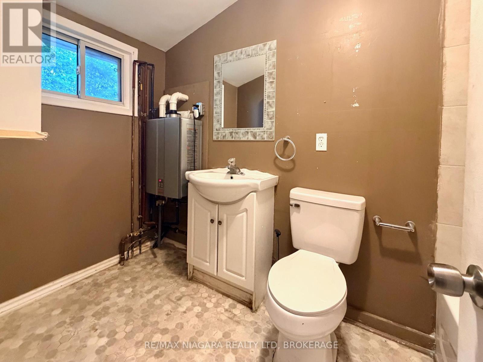 4103 Dyson Avenue, Niagara Falls, Ontario L2E 3L6 - Photo 8 - X13471316