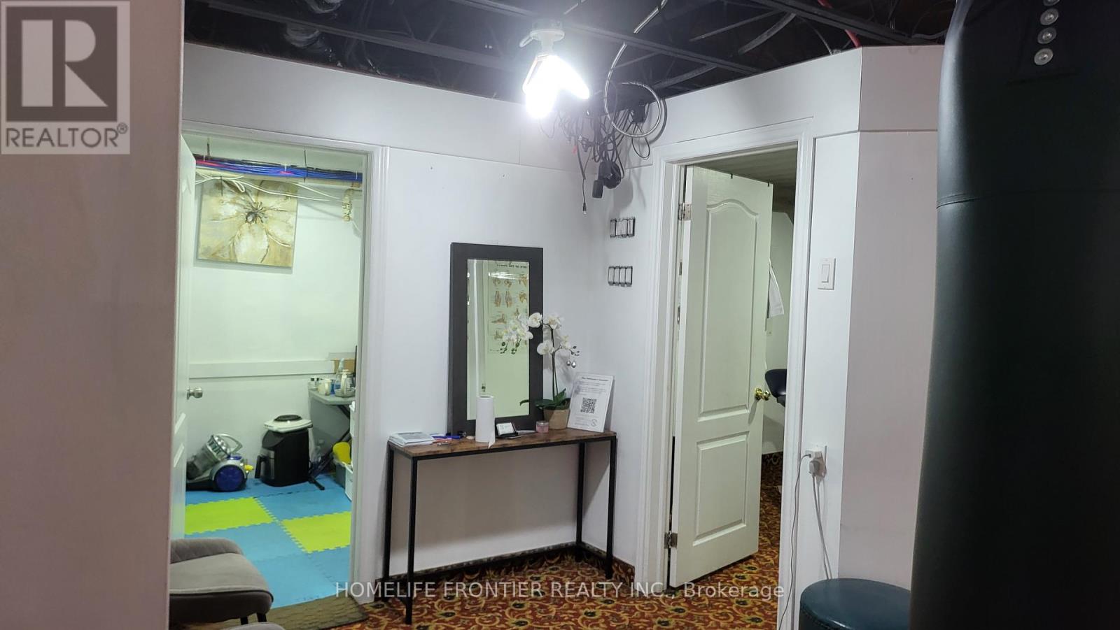 B1 - 6347 Yonge Street, Toronto, Ontario  M2M 3X7 - Photo 3 - C13440500