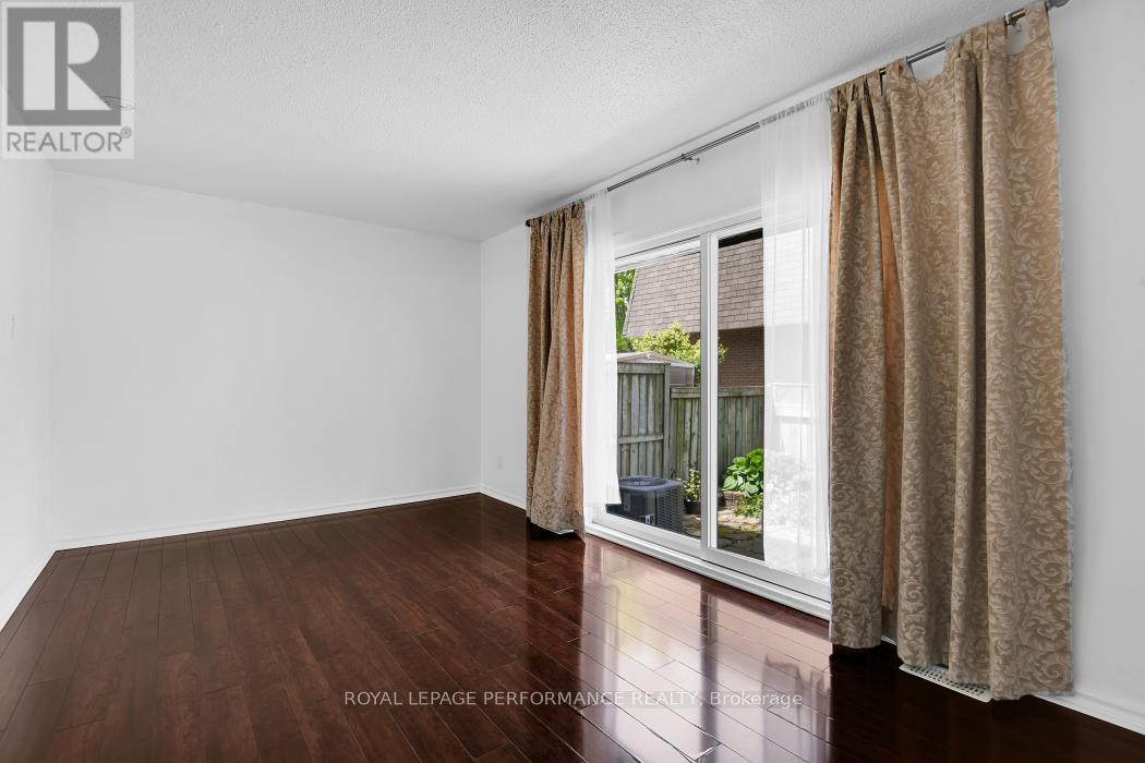 1743 Heatherington Road, Ottawa, Ontario  K1V 8T8 - Photo 18 - X13234950