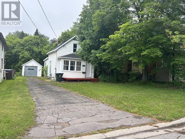 395 Morin St, Sault Ste. Marie, Ontario  P6C 3E7 - Photo 2 - SM261529