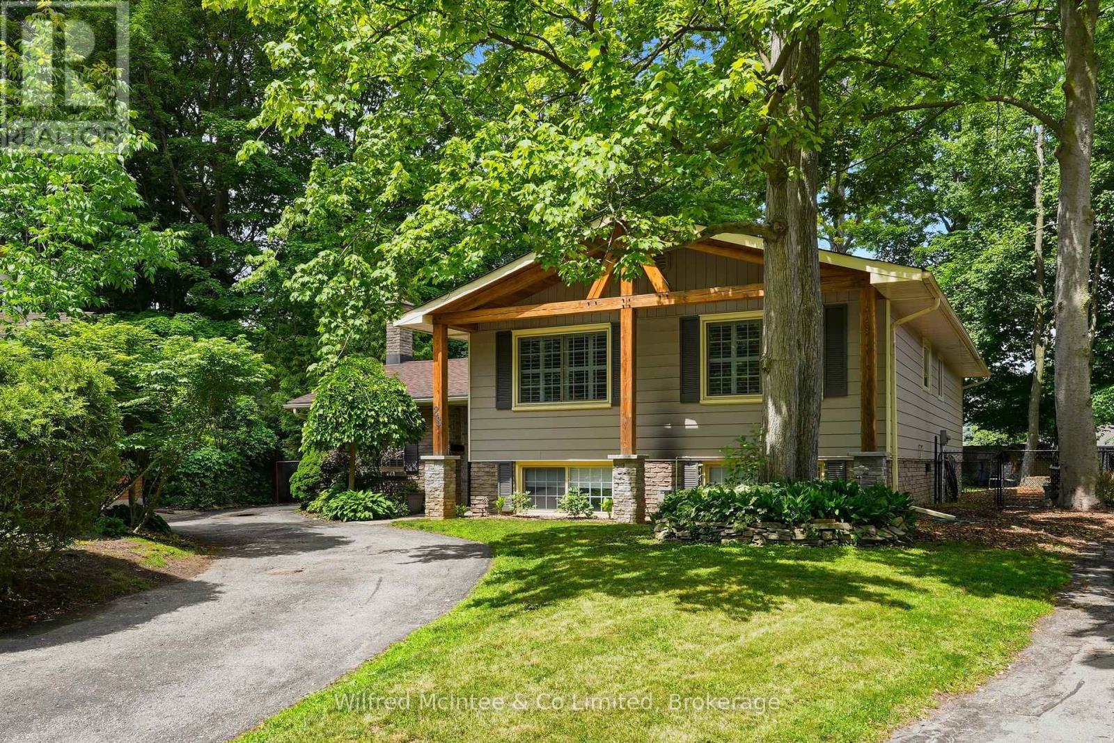 28 NUTHATCH PLACE, cambridge, Ontario