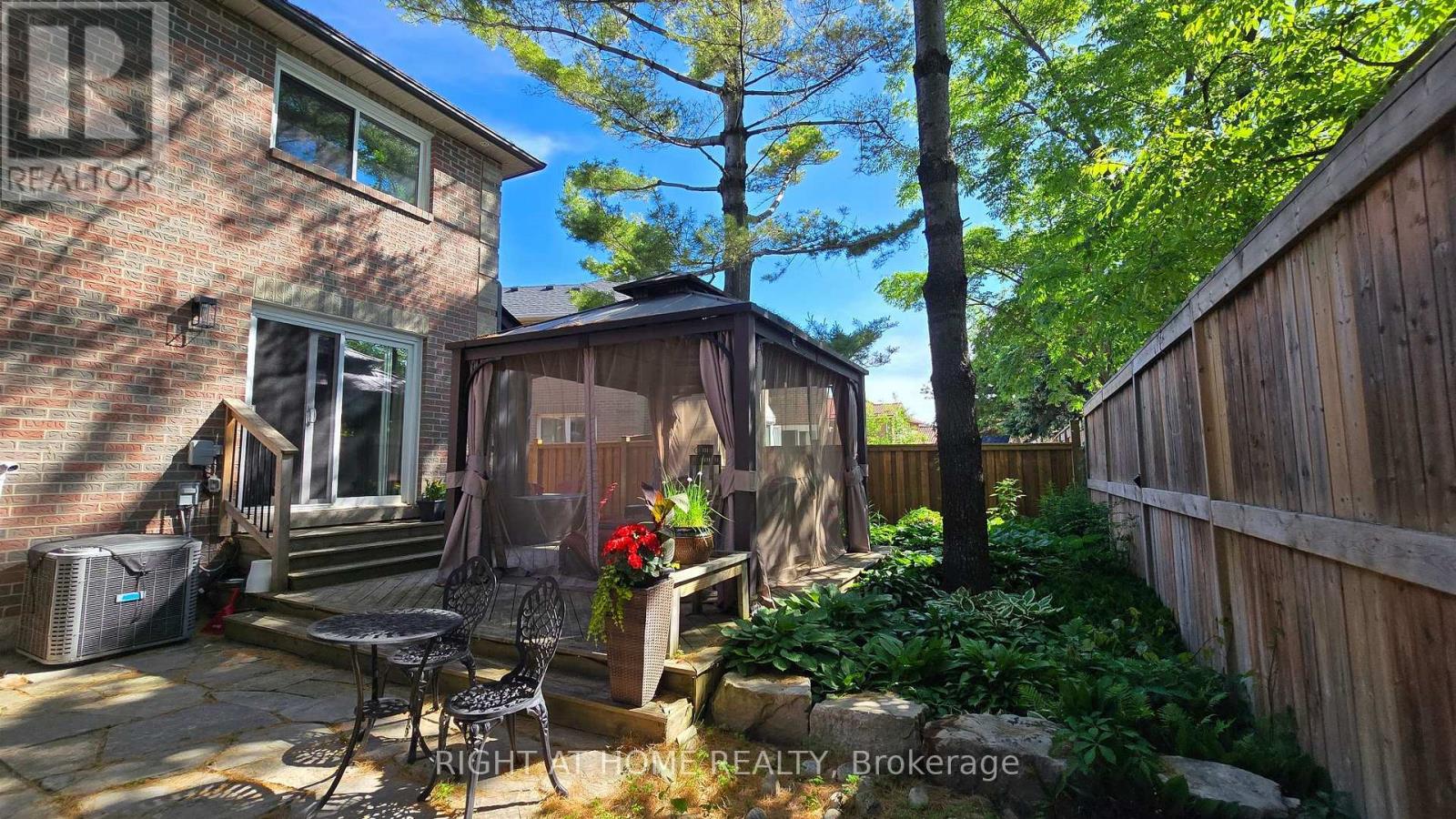 1665 Asgard Drive, Mississauga, Ontario  L5E 3G5 - Photo 40 - W13039420