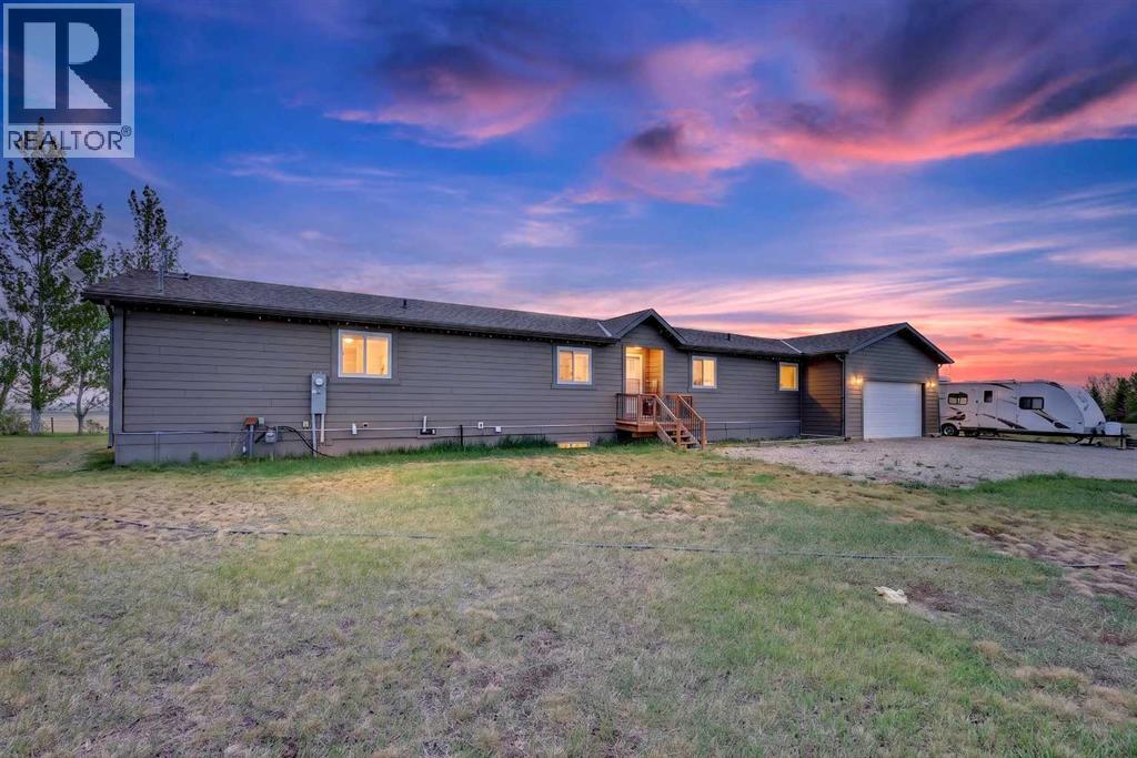 241003 Range Road 235, Rural Wheatland County, Alberta  T1P 2B5 - Photo 4 - A2314185