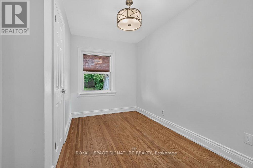57 Miranda Avenue, Toronto, Ontario  M6E 4G3 - Photo 17 - W13463824