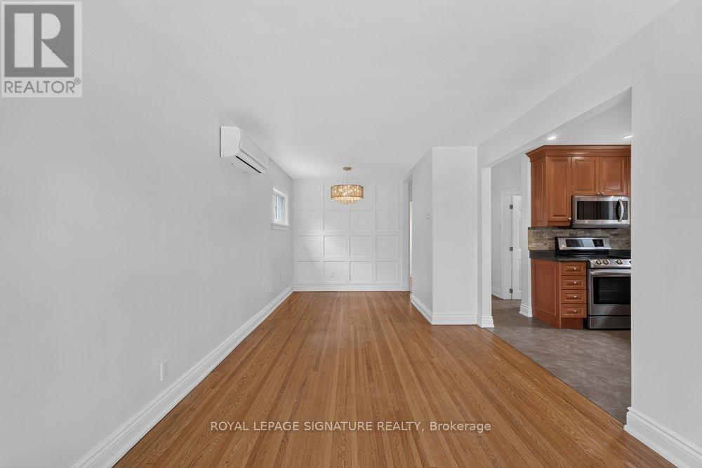 57 Miranda Avenue, Toronto, Ontario  M6E 4G3 - Photo 5 - W13463824