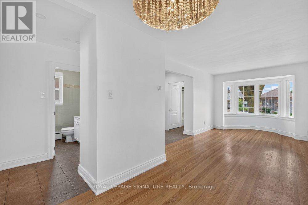 57 Miranda Avenue, Toronto, Ontario  M6E 4G3 - Photo 6 - W13463824