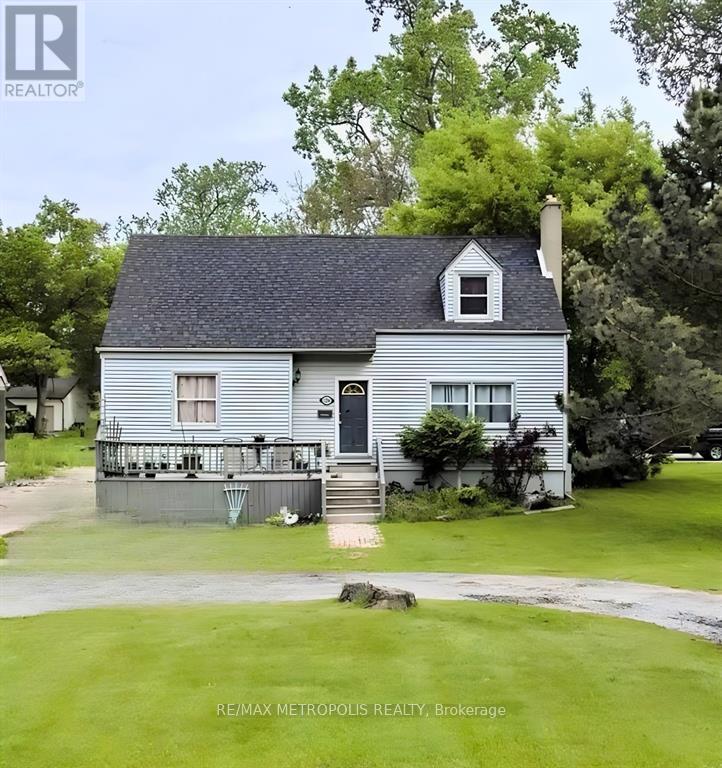 1254 LAKESHORE ROAD, Sarnia, Ontario