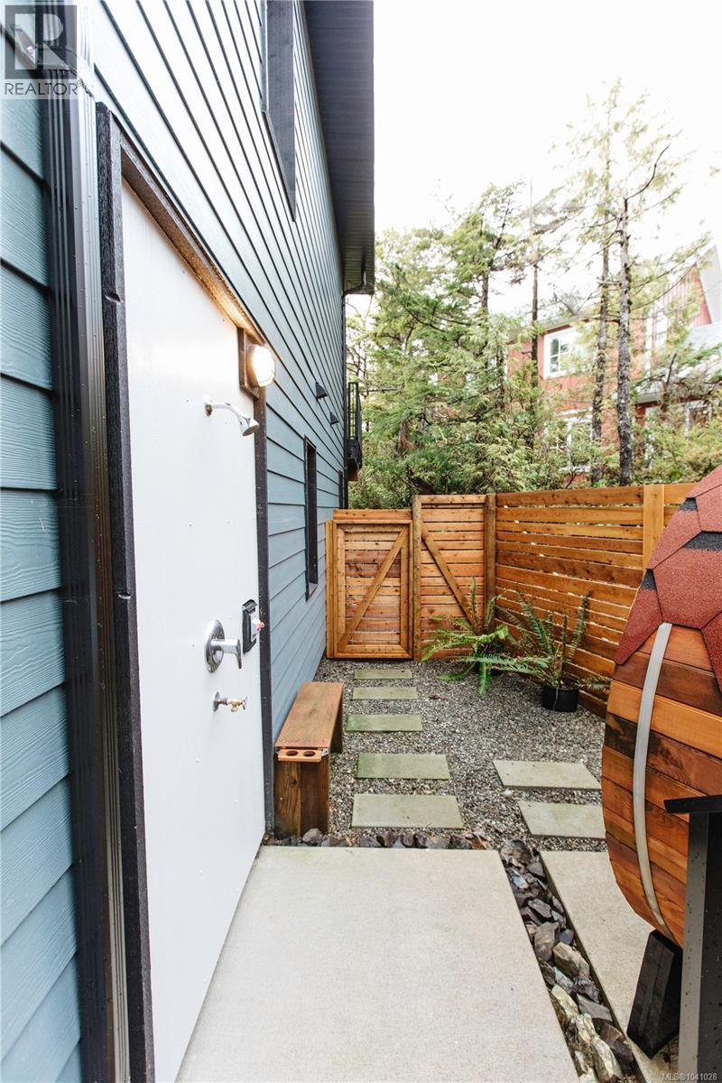 823 Lorne White Pl, Ucluelet, British Columbia  V0R 3A0 - Photo 37 - 1041028