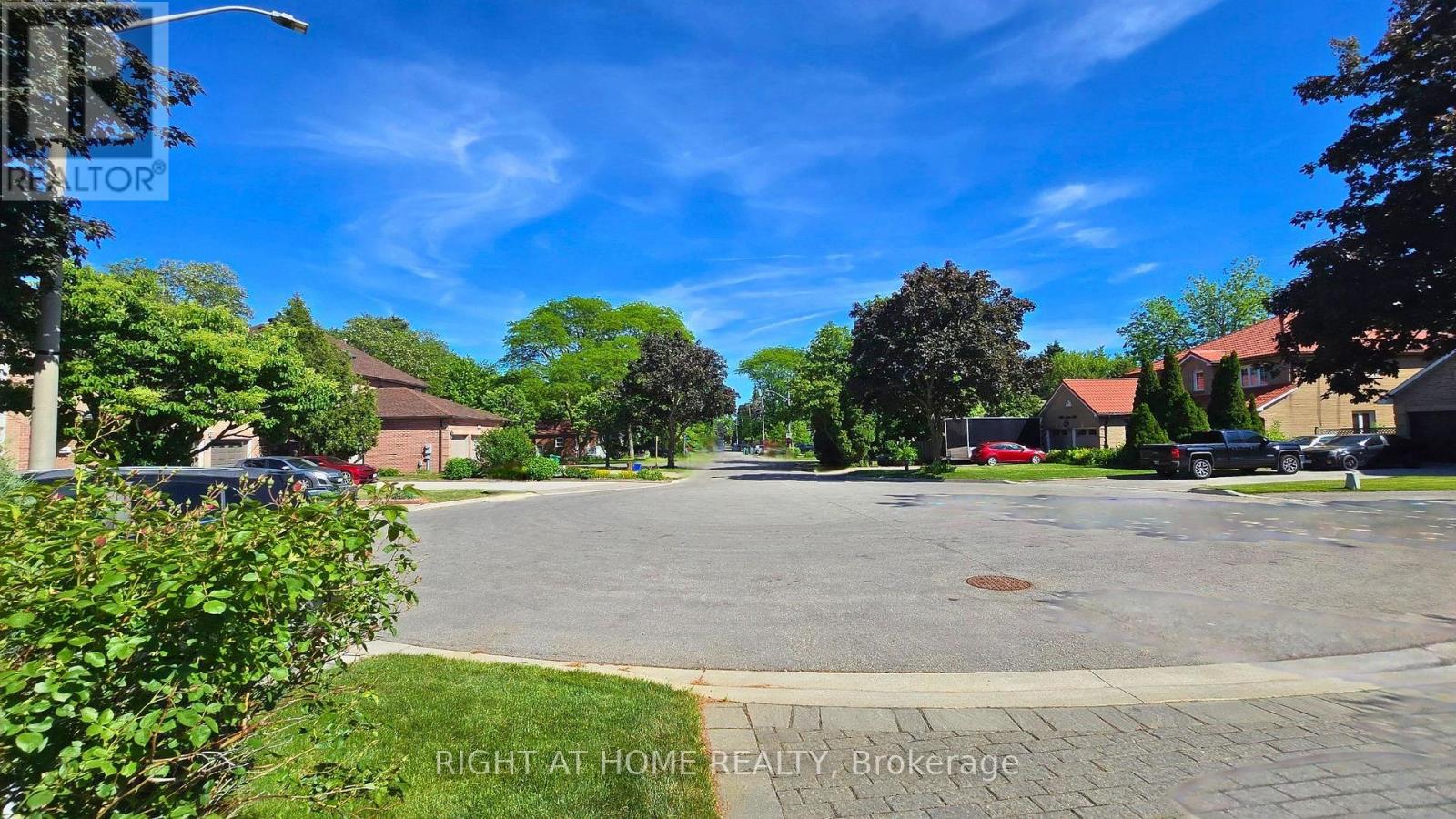 1665 Asgard Drive, Mississauga, Ontario  L5E 3G5 - Photo 48 - W13039420