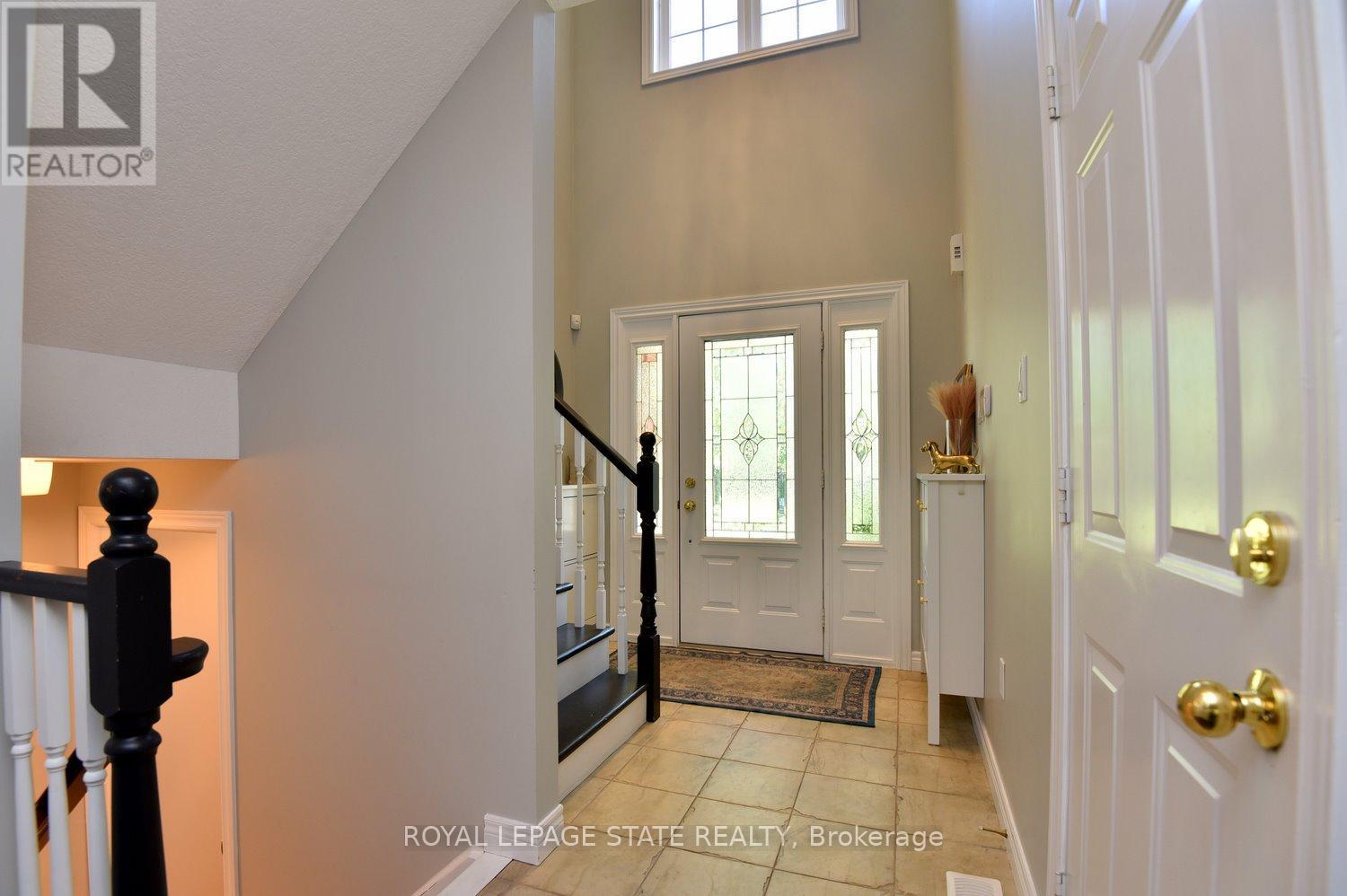 12 Wills Crescent, Hamilton, Ontario  L0R 1C0 - Photo 7 - X13469854