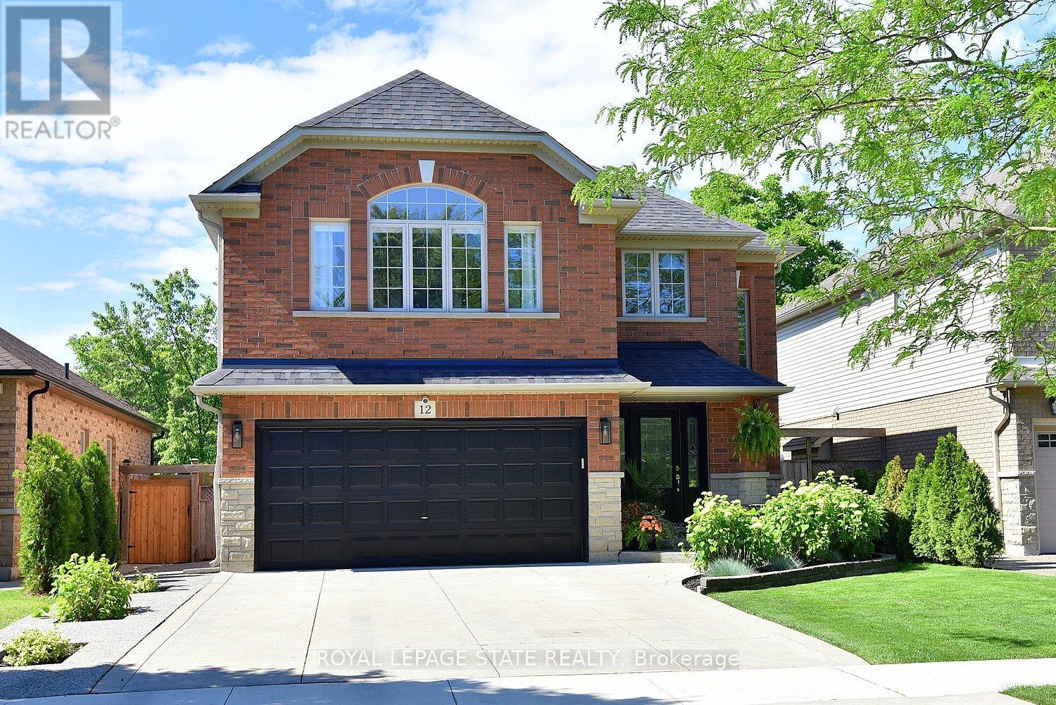 12 WILLS CRESCENT, Hamilton, Ontario