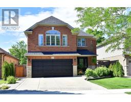 12 WILLS CRESCENT, Hamilton, Ontario