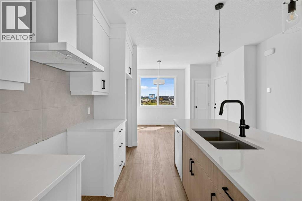 26 Starling Boulevard Nw, Calgary, Alberta  T3P 2V7 - Photo 4 - A2322776