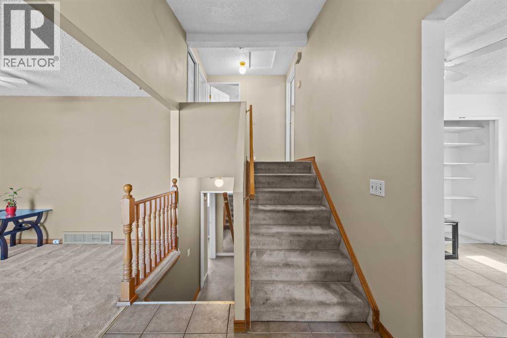 60 Ogmoor Crescent SE, Calgary, Alberta  T2C 2E9 - Photo 17 - A2321217