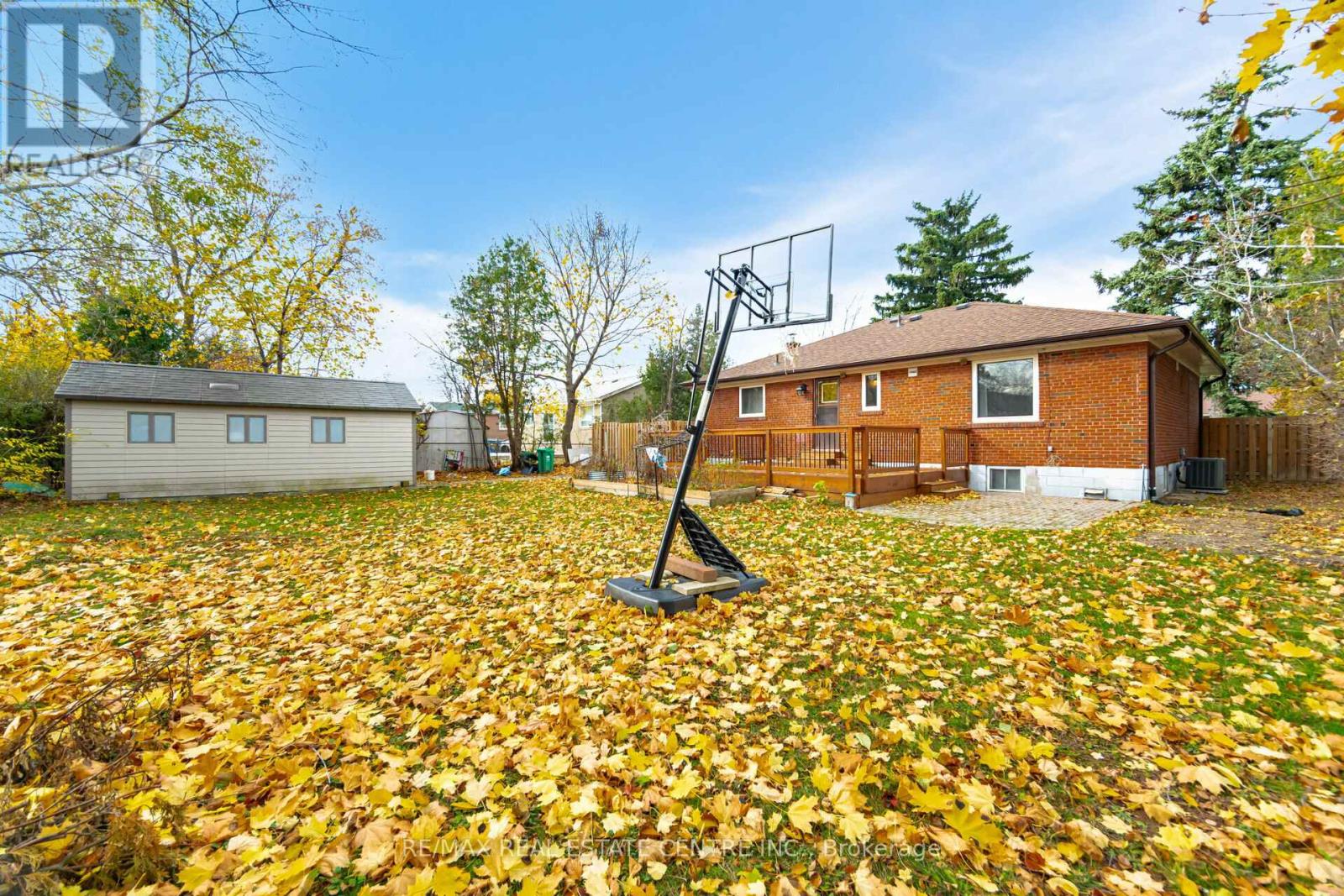Lower - 86 Vista Boulevard, Mississauga, Ontario L5M 1C5 - Photo 12 - W13471360