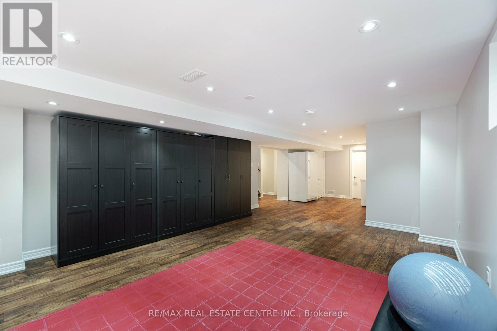 Lower - 86 Vista Boulevard, Mississauga, Ontario L5M 1C5 - Photo 4 - W13471360