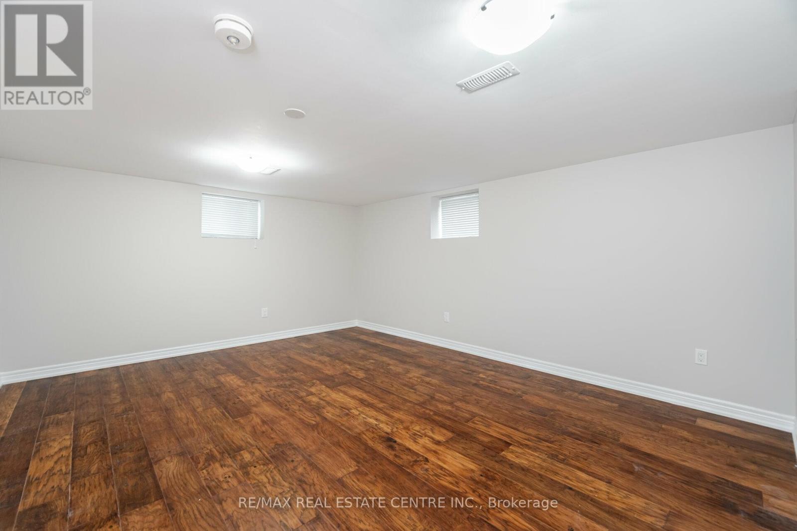 Lower - 86 Vista Boulevard, Mississauga, Ontario L5M 1C5 - Photo 5 - W13471360