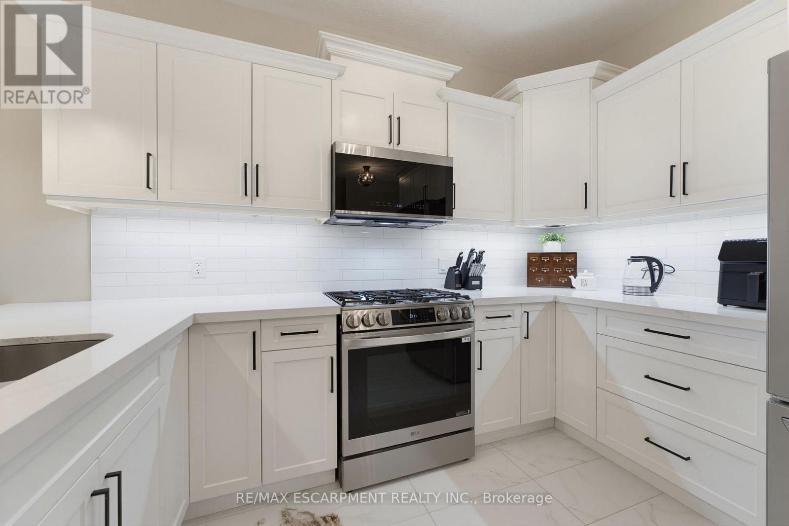 131 Craddock Boulevard, Haldimand, Ontario  N0A 1J0 - Photo 12 - X13471350