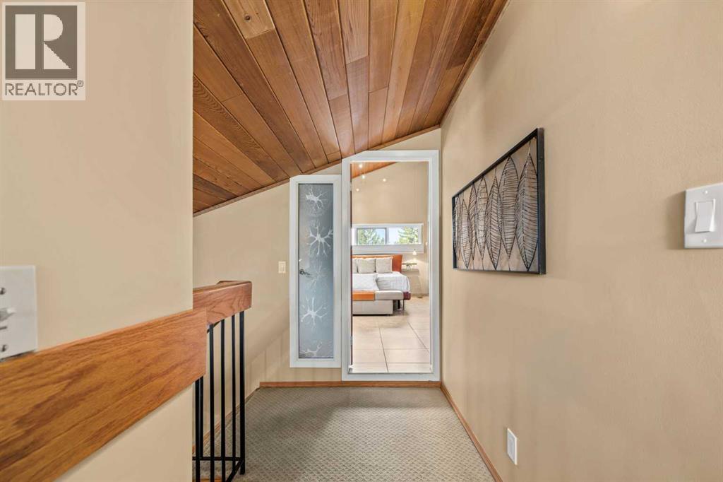 8 Varsplain Place NW, Calgary, Alberta  T3A 0C7 - Photo 23 - A2316291