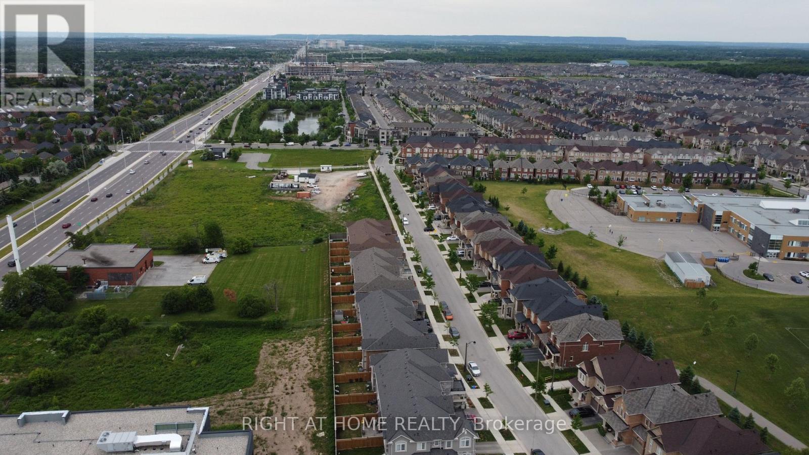 64 Kaitting Trail, Oakville, Ontario  L6M 5N5 - Photo 32 - W13471212