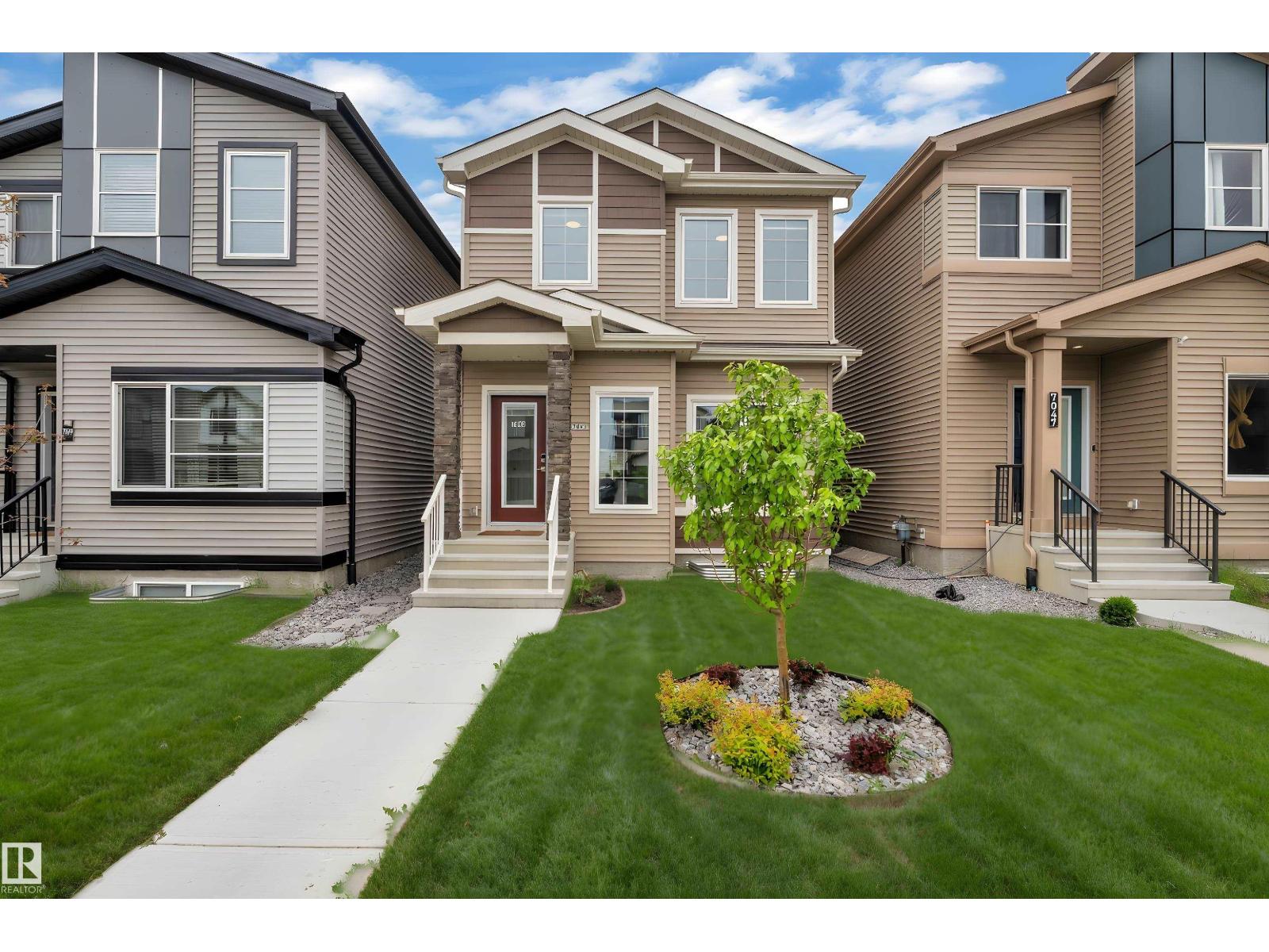7043 182 AV NW, edmonton, Alberta