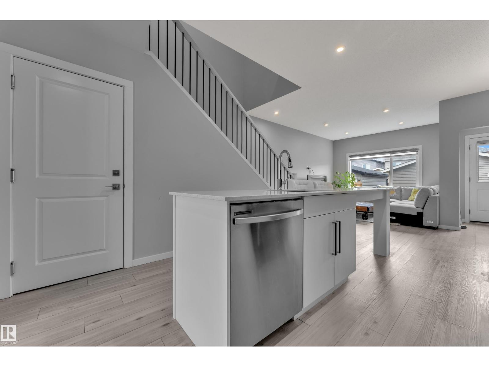7043 182 Av Nw, Edmonton, Alberta  T5Z 0V6 - Photo 14 - E4494935